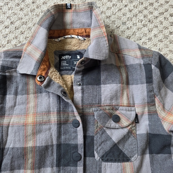 Jetty shacket - Picture 6 of 8